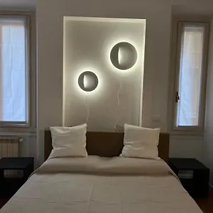 Appartamento Casa Vercelli Delizioso Bilocale Moderno Nella Vecchia, Milano